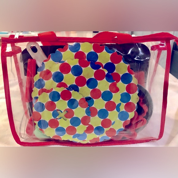 Kids Cupcake Bake Set - Picture 2 of 2